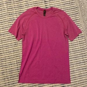 Lululemon Men’s Metal Vent Tech Short Sleeve Shirt 2.0 - The color